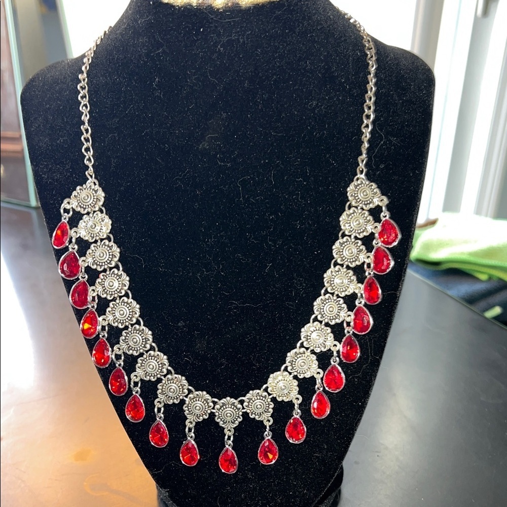 Elegant Silver and Red Teardrop Necklace 19 inches long